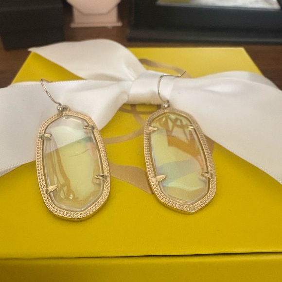 Kendra Scott Gold Iridescent Elle Earrings - Picture 5 of 11